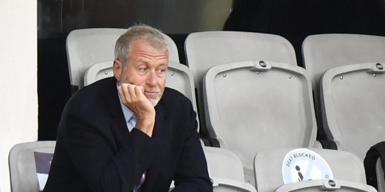Sanctions Ensnare Roman Abramovich Rent Payments to Queen Elizabeth