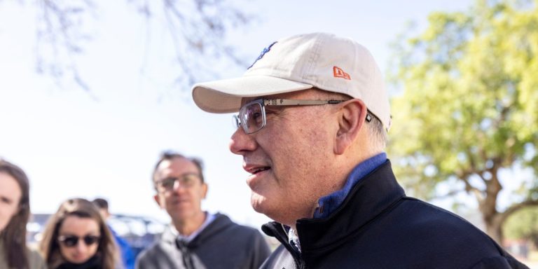 Mets owner Steve Cohen gets community input on New York casino