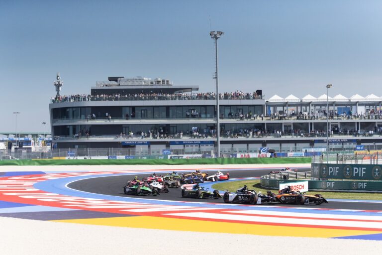 Could electric vehicles become the future of Formula 1 car races?