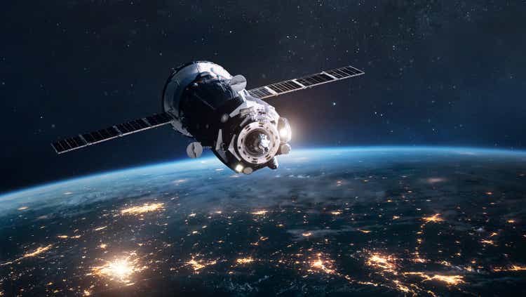 Amazon says Kuiper satellite production delayed; beta tests to start next year